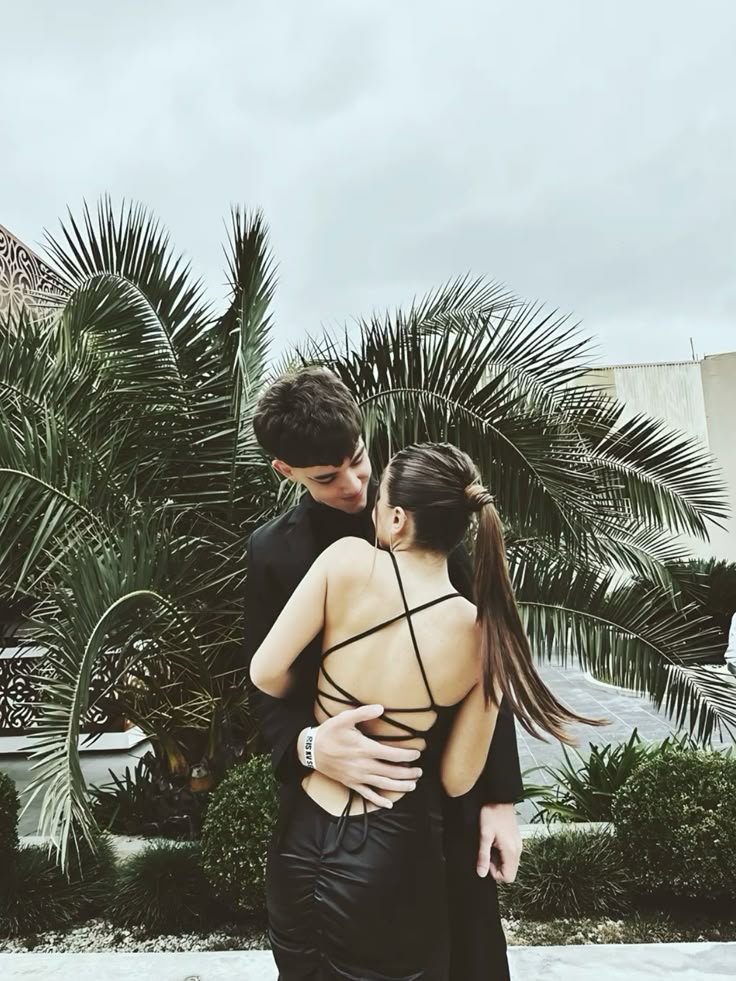 <em><strong>Javier M.</strong></em>